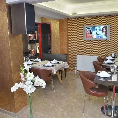 Hotel Mozart 2*