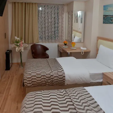 Mozart Hotel 2*